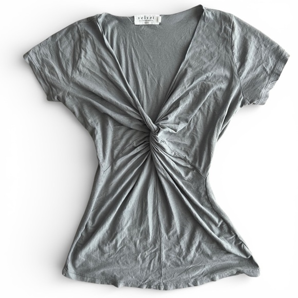 Velvet By Graham & Spencer Gray Twist Front V-Neck Short Sleeve Top - Picture 2 of 7